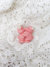 Load image into Gallery viewer, Gigi Pearl Studs