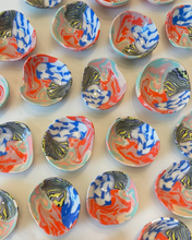 Load image into Gallery viewer, Swirly Ramekin