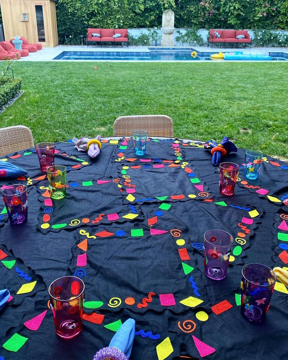 Memphis Beaded Round Tablecloth