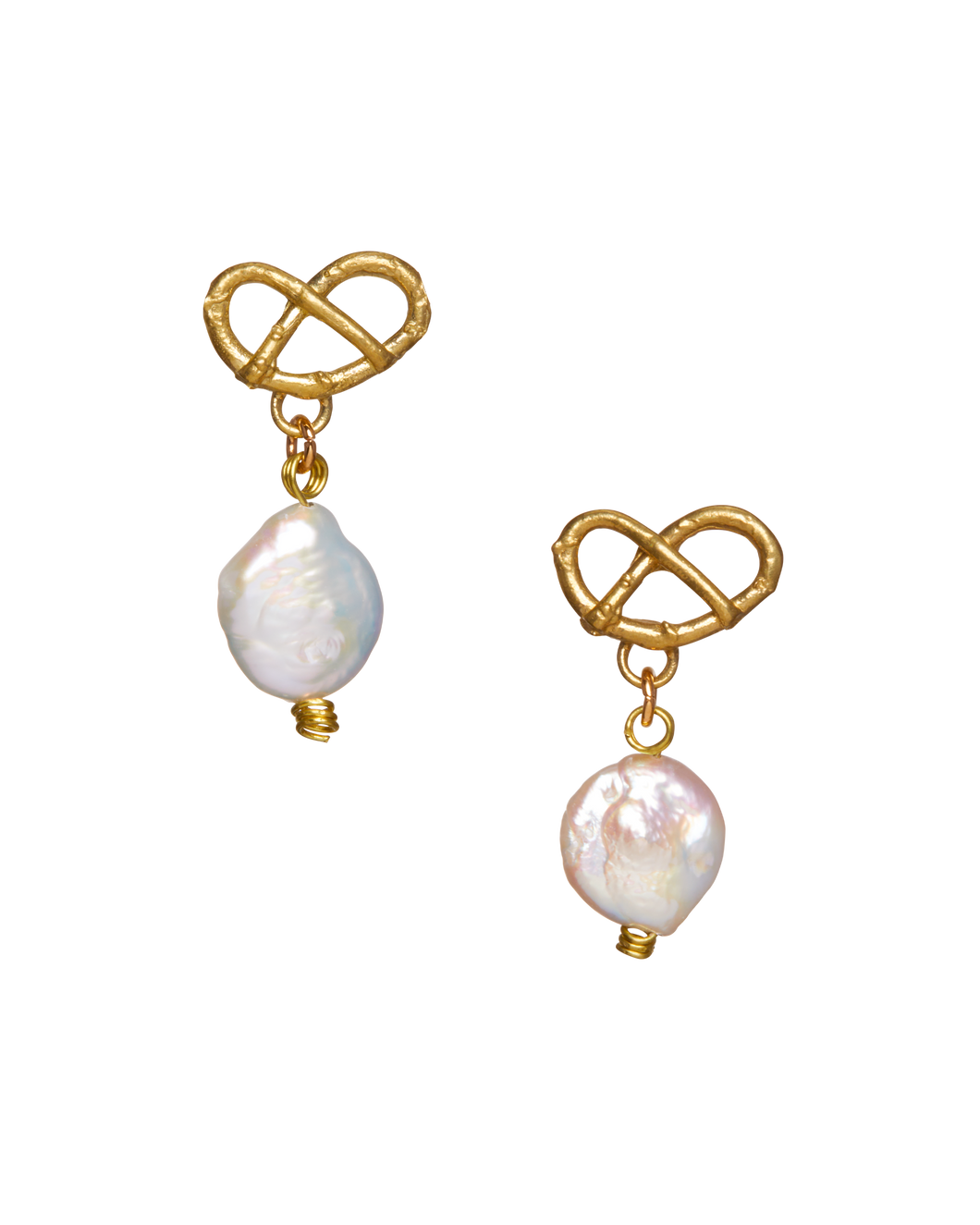 Pretzel Pearly Earrings