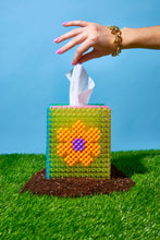 Load image into Gallery viewer, Daisy Tissue Box